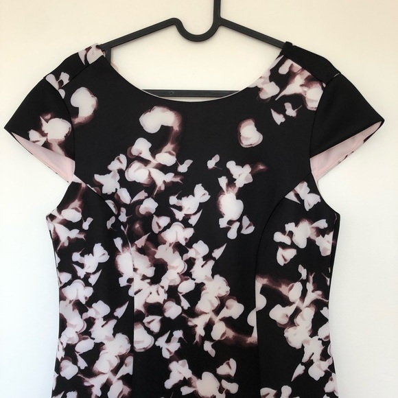 NWT Cleo Floral Midi Dress - Picture 3 of 12